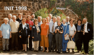 A pivotal ITC bridge was established in the home of Maggy Fischbach in the late 1980s, facilitated by a competent spirit team. In 1995, extraordinary information began to stream through her equipment from the other side after the formation of INIT (International Network for Instrumental Transcommunication), thanks to a “contact field” formed by resonant attitudes of bright, compatible researchers motivated by good will toward a common purpose. (Names and country codes, from left: EMalkhoff DE - MMacy US - GEmde DE - GWestera NL - MSaraiva PT - FMalkhoff DE - JHarsch LU - IWeisen FI - JBlanc-Garin FR - MLaage FR - CKern AT - HSchaer CH - BFriebel DE - NJacobson SE - CRocha BR - EBerneck DE - AZogg-Meier CH - PGiovetti IT - MFischbach LU - AKlein IL)